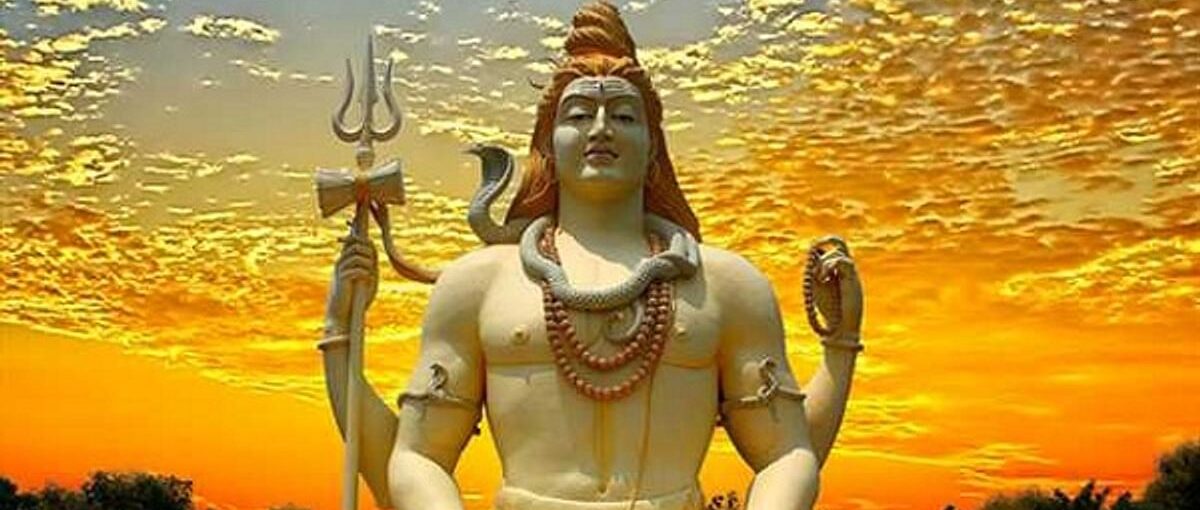 आदिदेव हैं महादेव