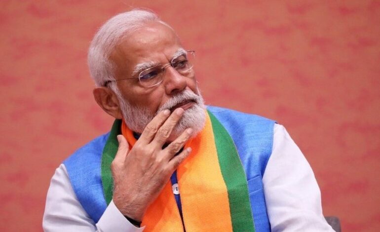 मोदी का सफर न रुका और न झुका
